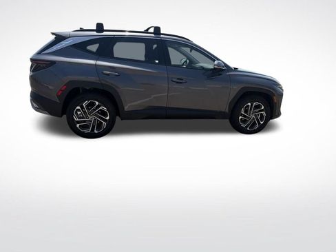 Used 2025 Hyundai Tucson Limited AWD/4WD image 6