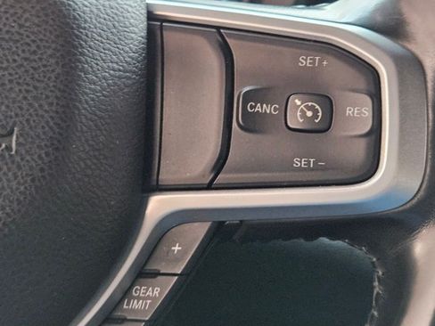 Used 2022 RAM 1500 Lone Star w/ Night Edition RWD image 14