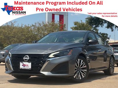 Used 2025 Nissan Altima 2.5 SV