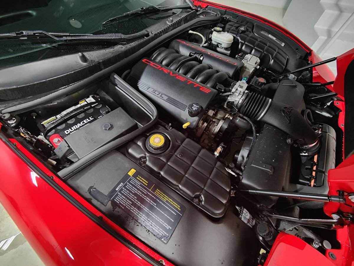 Used 2003 Chevrolet Corvette Coupe w/ Preferred Equipment Group RWD image 5