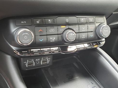 Used 2022 Dodge Durango R/T w/ Tow 'N Go Package image 24