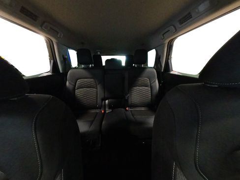 Used 2025 Nissan Pathfinder SV AWD/4WD image 40