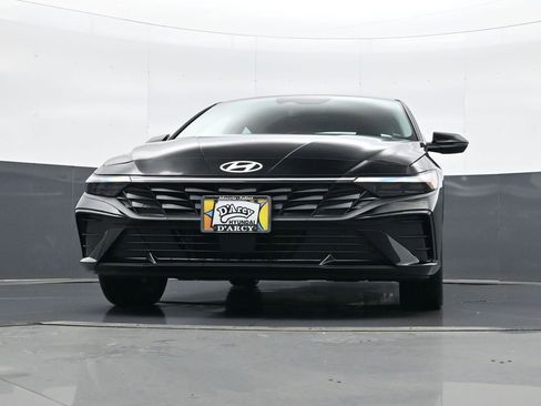 New 2026 Hyundai Elantra Limited image 22