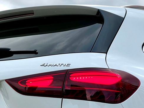 Certified 2025 Mercedes-Benz GLA 250 4MATIC image 9