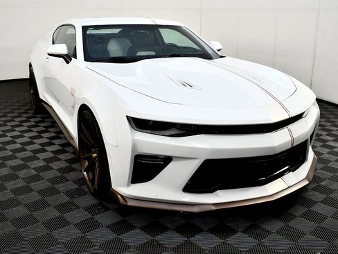 Used 2017 Chevrolet Camaro SS w/ LPO, Ground Effects Package image 4