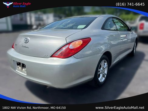 Used 2004 Toyota Solara SLE FWD image 4