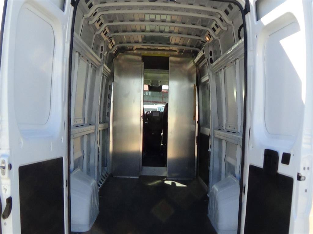Used 2025 RAM ProMaster 2500 FWD image 10
