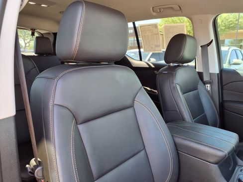 Used 2021 Chevrolet Traverse RS w/ LPO, Floor Liner Package FWD image 12