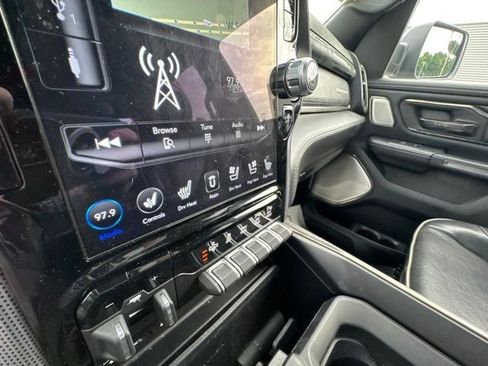 Used 2019 RAM 1500 Limited AWD/4WD image 22