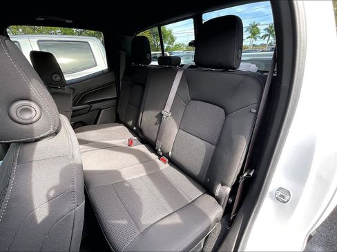 Certified 2025 Chevrolet Colorado LT image 24