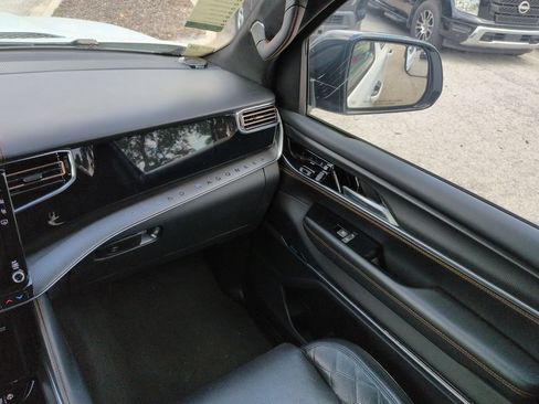 Used 2024 Jeep Grand Wagoneer L Series III w/ Quick Order Packagew 28T AWD/4WD image 17