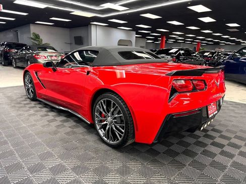 Used 2015 Chevrolet Corvette Stingray Convertible w/ 3LT Preferred Equipment Group RWD image 11