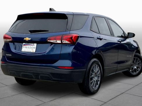 Used 2022 Chevrolet Equinox LS w/ LS Convenience Package image 13