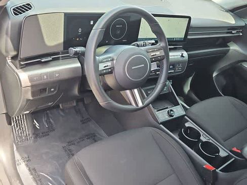 Certified 2024 Hyundai Kona SEL w/ Convenience Package image 10