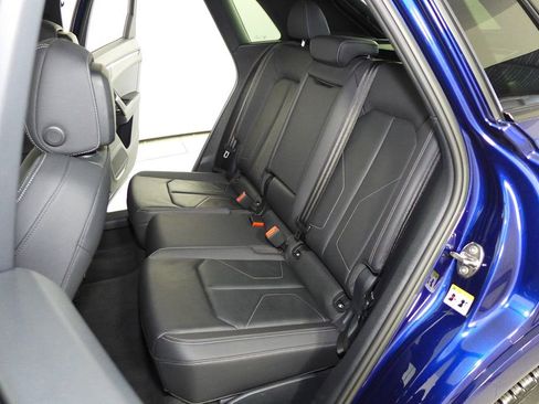 Used 2022 Audi Q3 2.0T Premium w/ Black Optic Sport Package image 21