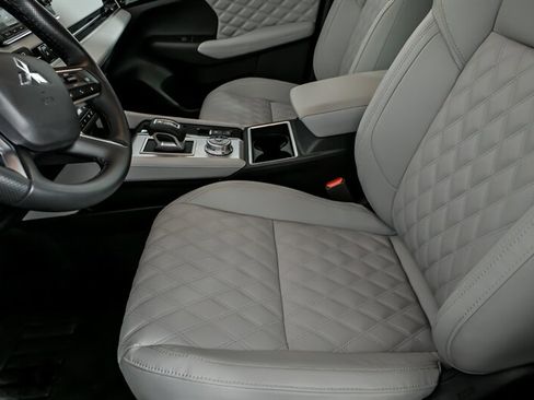 Used 2024 Mitsubishi Outlander SEL image 20