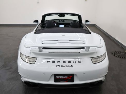 Used 2015 Porsche 911 Turbo S w/ High-end Infotainment Package AWD/4WD image 11
