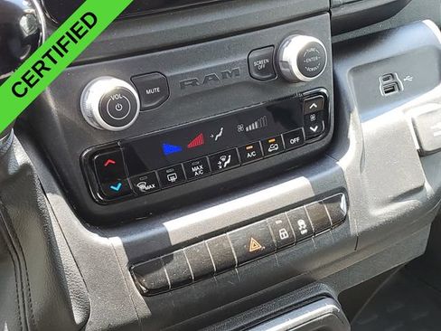 Used 2023 RAM ProMaster 2500 FWD image 17