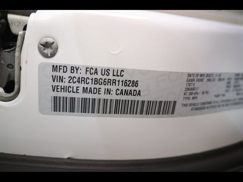 Used 2024 Chrysler Pacifica Touring-L FWD image 30