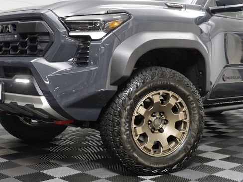 Used 2026 Toyota Tacoma 4x4 Double Cab Hybrid image 3