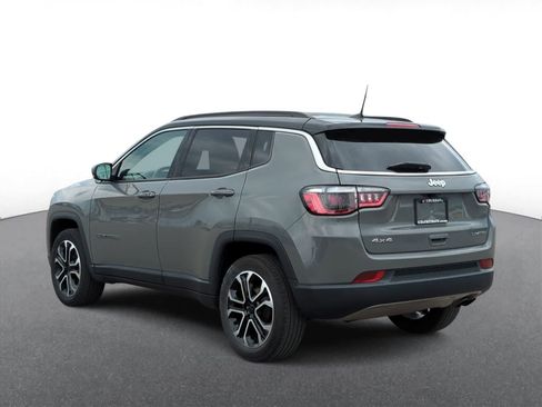 Used 2022 Jeep Compass Limited AWD/4WD image 6
