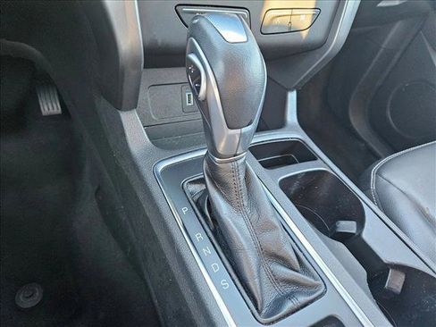 Used 2019 Ford Escape SEL image 12