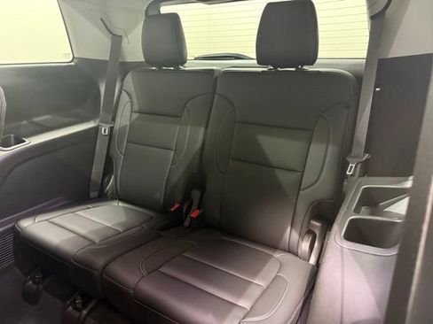 Certified 2021 GMC Acadia SLT w/ Elevation Edition FWD image 30