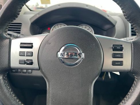 Used 2015 Nissan Xterra PRO-4X w/ Pro-4x Leather Package AWD/4WD image 23