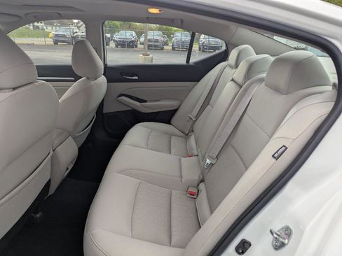Used 2021 Nissan Altima 2.5 SV w/ SV Premium Package AWD/4WD image 25
