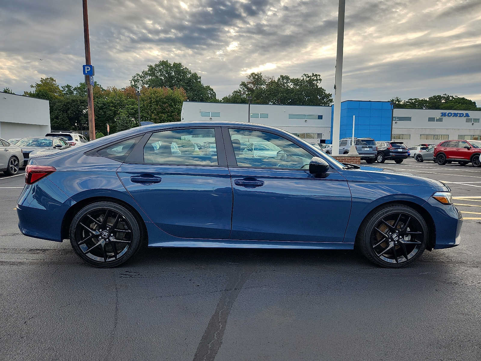 Used 2025 Honda Civic Sport image 7