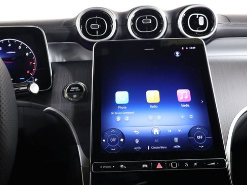 Used 2026 Mercedes-Benz GLC 300 4MATIC image 21