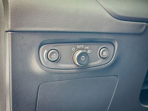 Certified 2023 Buick Encore GX Select w/ Sport Touring Package image 18