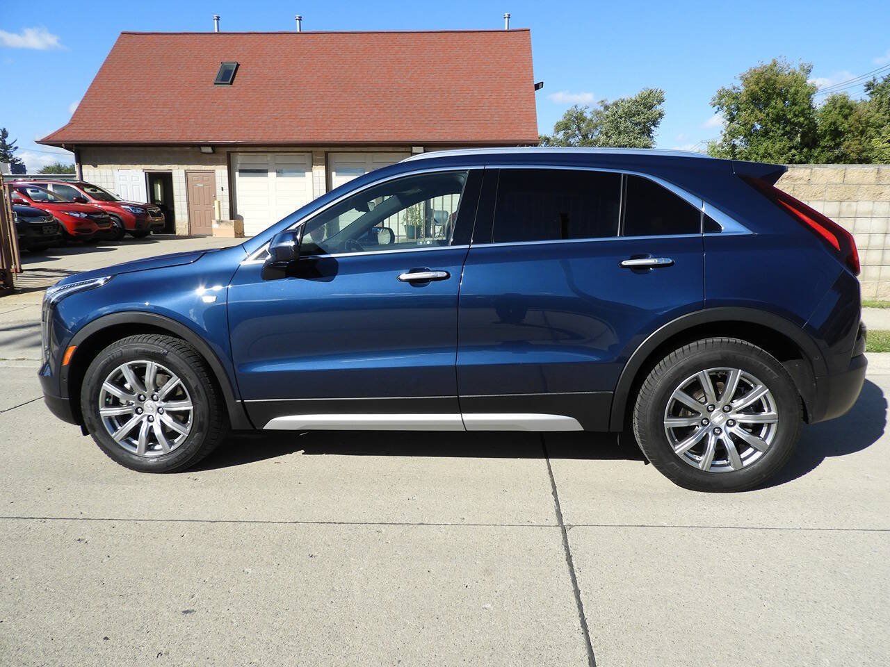 Used 2019 Cadillac XT4 Premium Luxury AWD/4WD image 5