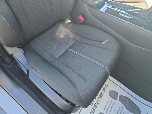 Used 2023 Honda Accord Sport image 10