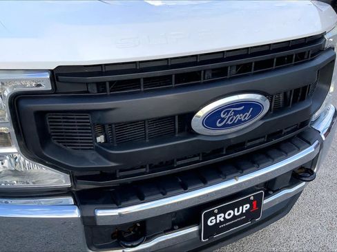 Used 2020 Ford F350 XL w/ Power Equipment Group image 29