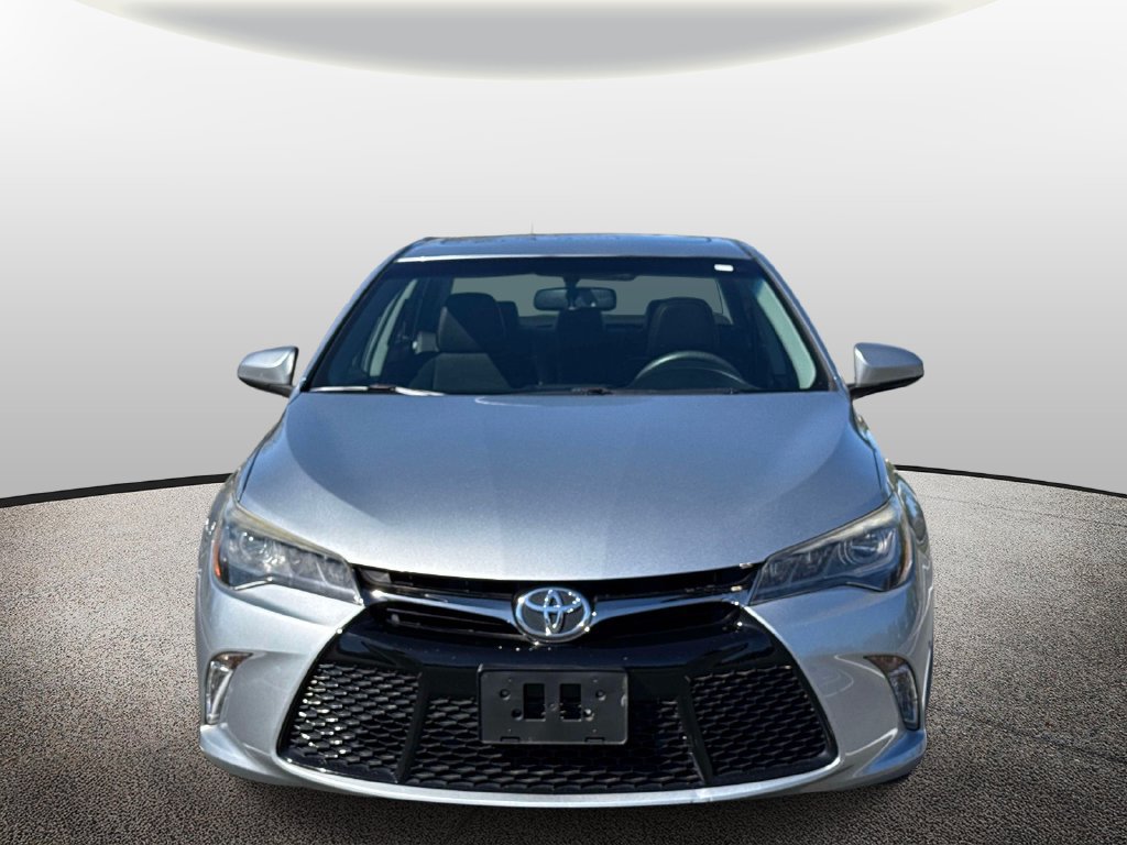 Used 2017 Toyota Camry XSE FWD image 5