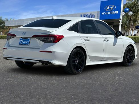 Used 2024 Honda Civic Sport image 3