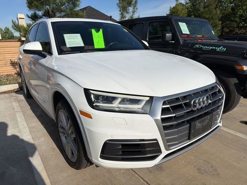 Used 2018 Audi Q5 2.0T Premium Plus w/ Premium Plus Package AWD/4WD image 2
