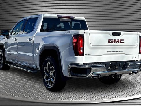 Used 2023 GMC Sierra 1500 SLT w/ SLT Premium Package image 4