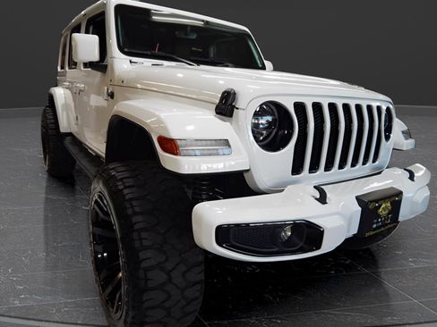 Used 2021 Jeep Wrangler Unlimited Sahara image 1