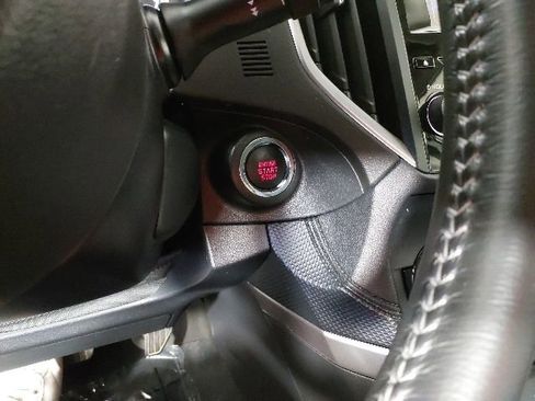 Used 2023 Subaru Forester Premium AWD/4WD image 25