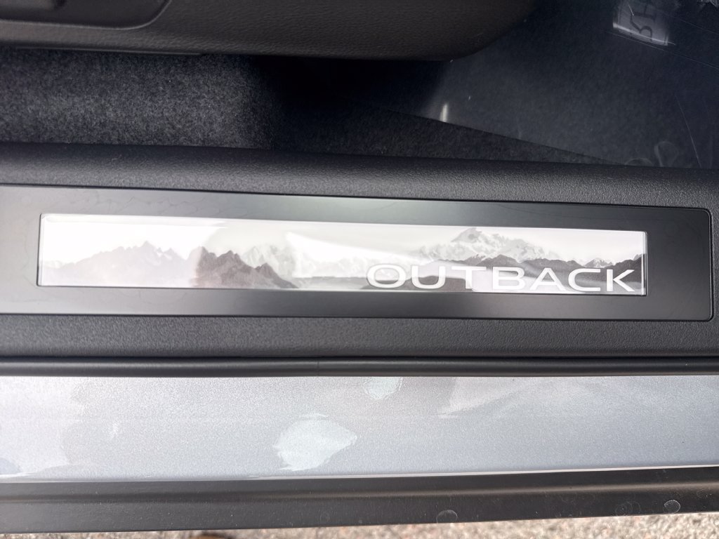 New 2026 Subaru Outback Limited AWD/4WD image 15