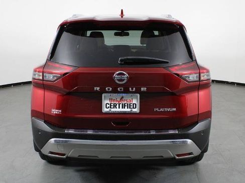 Certified 2021 Nissan Rogue Platinum FWD image 11