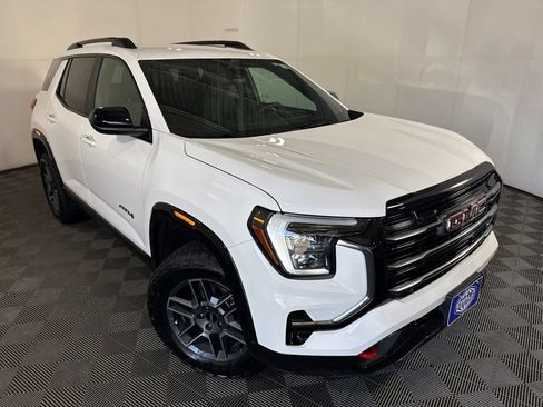 Used 2026 GMC Terrain AT4 AWD/4WD image 2