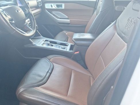 Used 2023 Ford Explorer King Ranch AWD/4WD image 11