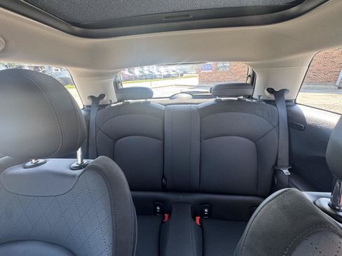 Used 2022 MINI Cooper SE w/ Driver Assistance Package FWD image 29