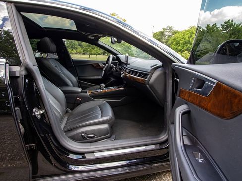 Used 2019 Audi A5 2.0T Premium image 15