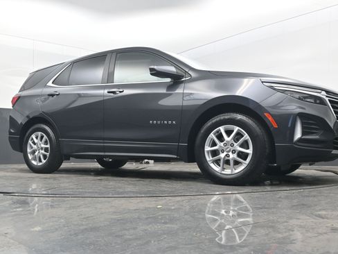 Used 2023 Chevrolet Equinox LT image 24