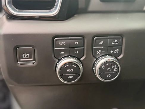 Used 2024 GMC Sierra 2500 Denali w/ Denali Reserve Package image 13