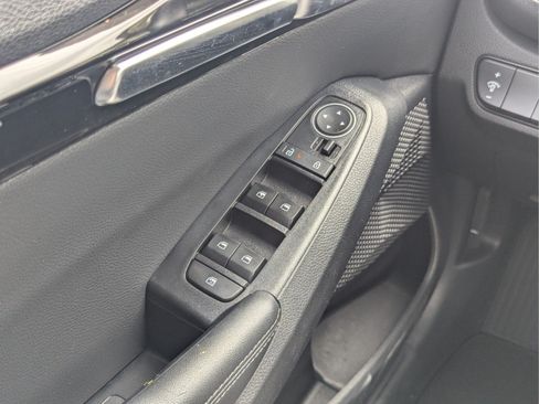 Certified 2024 Kia Seltos S FWD image 15